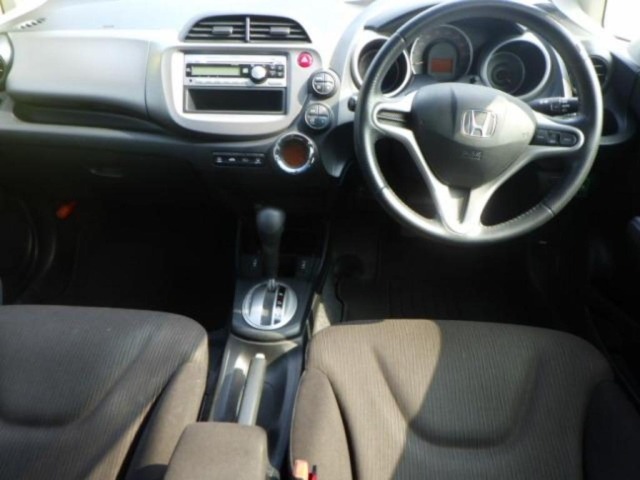 Honda FIT 2013 8173474-3