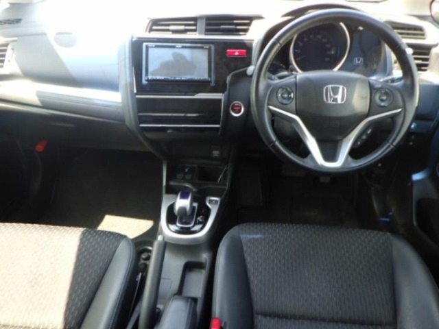 Honda FIT 2016 8173529-3