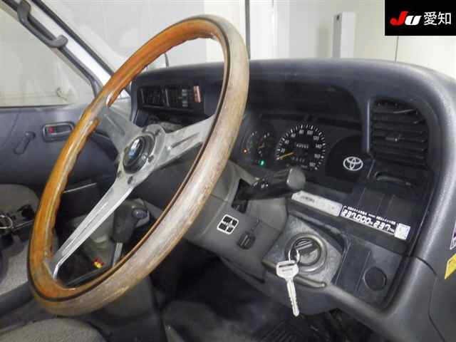 Toyota HIACE VAN 1998 8167901-5