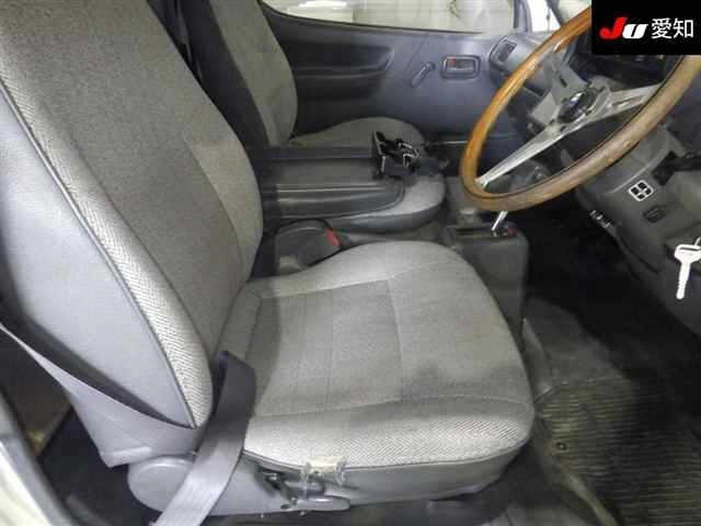 Toyota HIACE VAN 1998 8167901-6