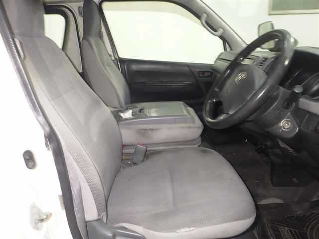 Toyota HIACE VAN 2010 8167940-3