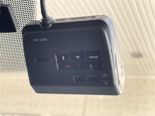 Toyota HIACE VAN 2022 8168617-1