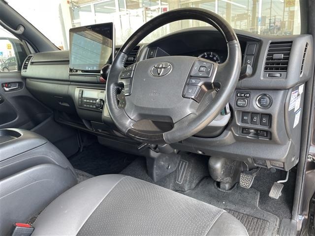 Toyota HIACE VAN 2022 8168617-11