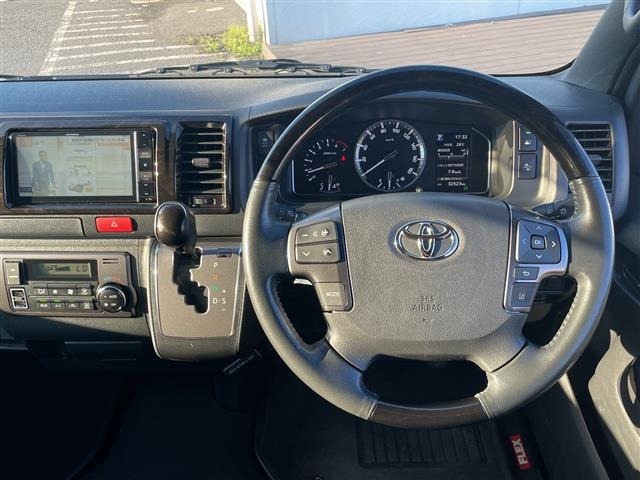 Toyota HIACE VAN 2022 8168645-20