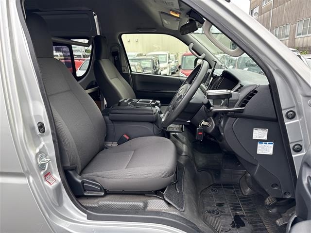 Toyota HIACE VAN 2021 8168674-4