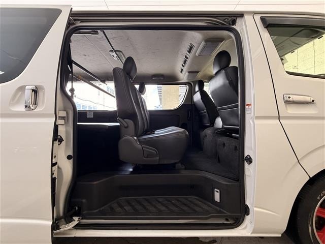 Toyota HIACE VAN 2018 8168682-20