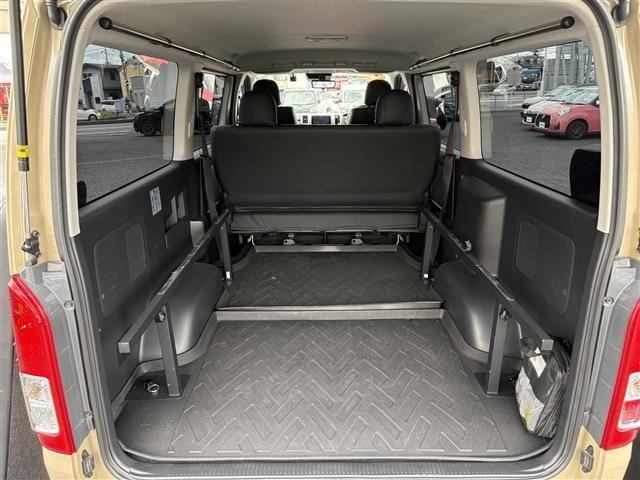 Toyota HIACE VAN 2024 8168693-17