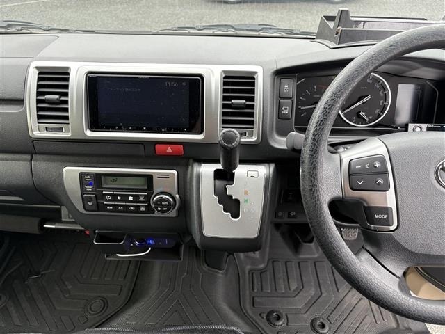 Toyota HIACE VAN 2024 8168693-4