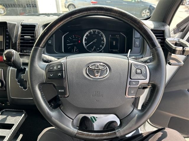 Toyota HIACE VAN 2023 8168698-8