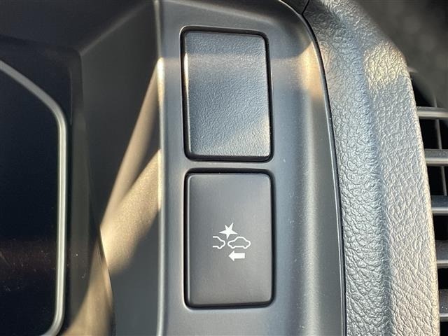 Toyota HIACE VAN 2023 8168702-11