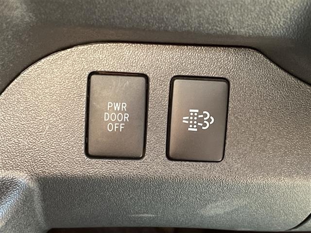 Toyota HIACE VAN 2023 8168702-12