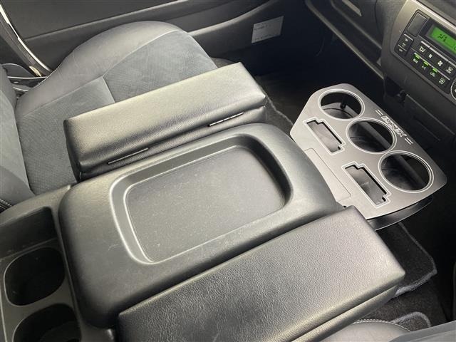 Toyota HIACE VAN 2015 8168703-2