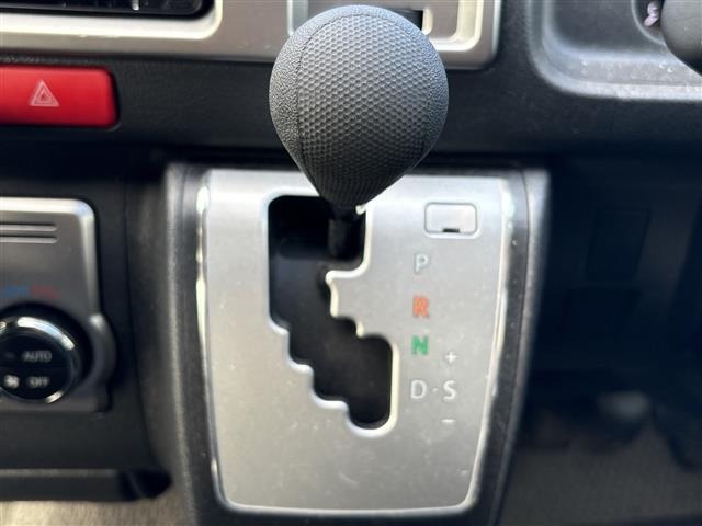 Toyota HIACE VAN 2024 8168707-8