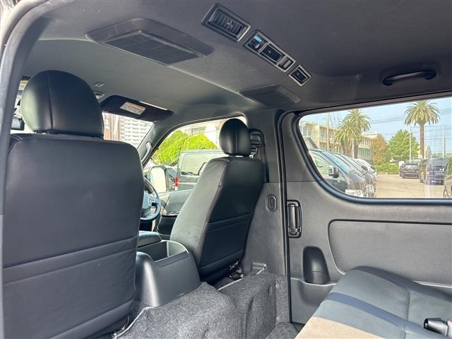 Toyota HIACE VAN 2022 8168718-1