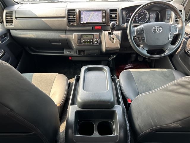 Toyota HIACE VAN 2022 8168718-14