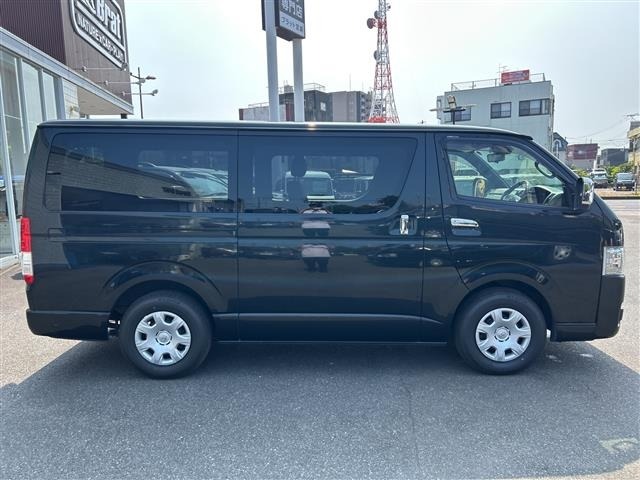 Toyota HIACE VAN 2022 8168718-6
