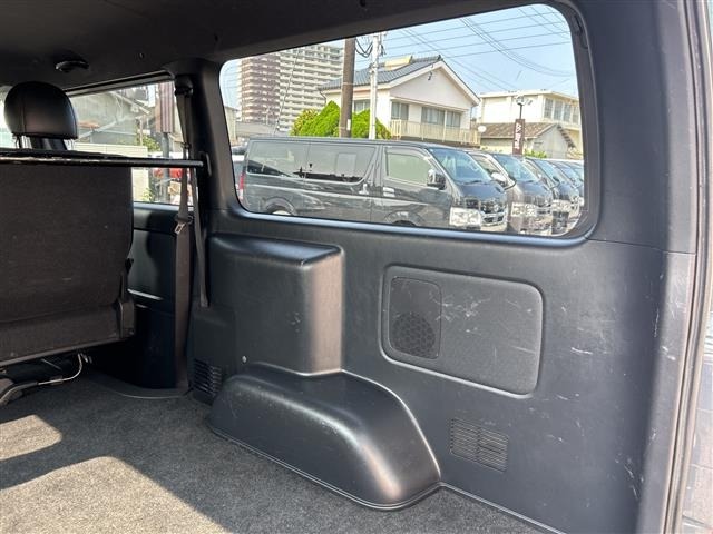 Toyota HIACE VAN 2022 8168718-9