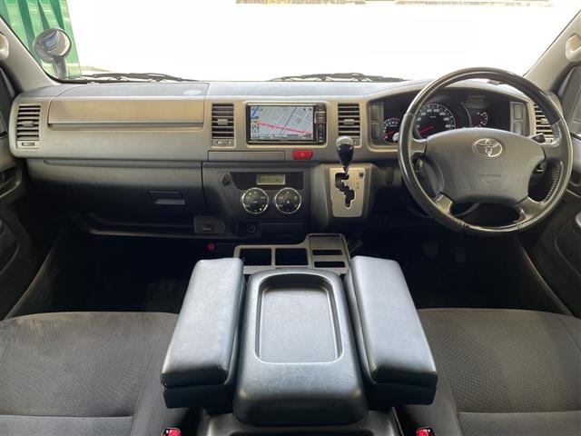 Toyota HIACE VAN 2013 8168720-18