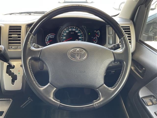 Toyota HIACE VAN 2013 8168720-19