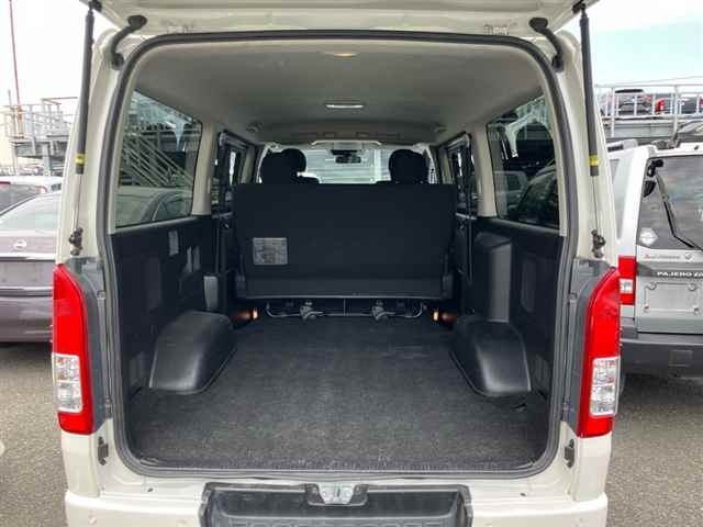 Toyota HIACE VAN 2021 8168748-10