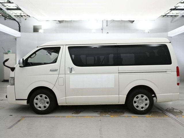 Toyota HIACE WAGON 2017 8171526-4