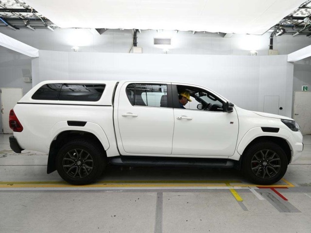 Toyota HILUX 2022 8173937-3