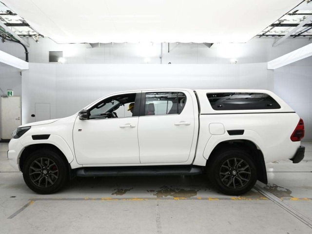 Toyota HILUX 2022 8173937-4
