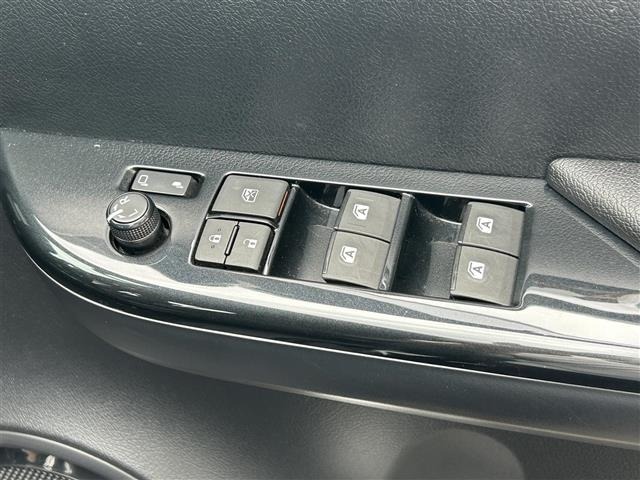 Toyota HILUX 2023 8173993-12