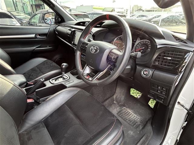 Toyota HILUX 2023 8173994-22