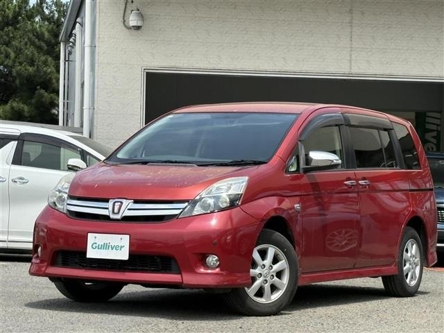 Toyota ISIS 2014 8172911-17