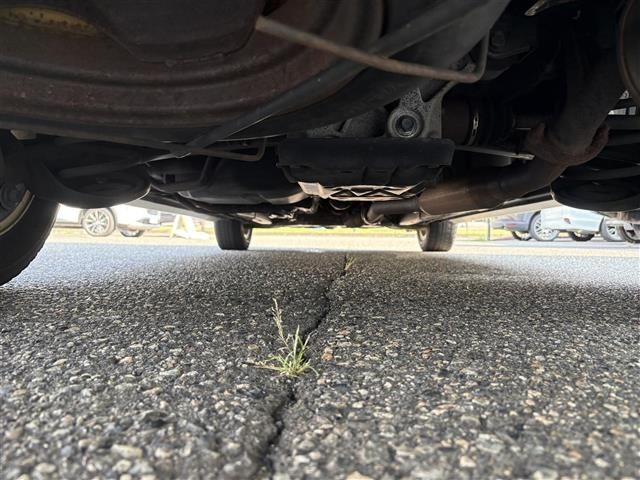 Toyota ISIS 2015 8172912-15