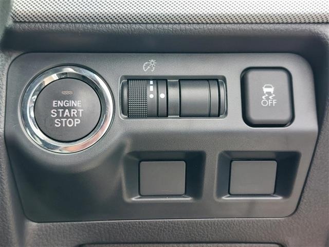 Subaru LEVORG 2017 8174484-24
