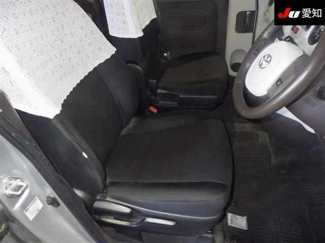 Toyota PORTE 2015 8172329-6
