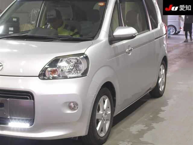 Toyota PORTE 2015 8172329-7