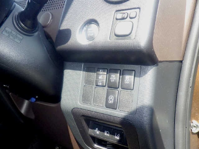 Toyota PORTE 2016 8172330-6