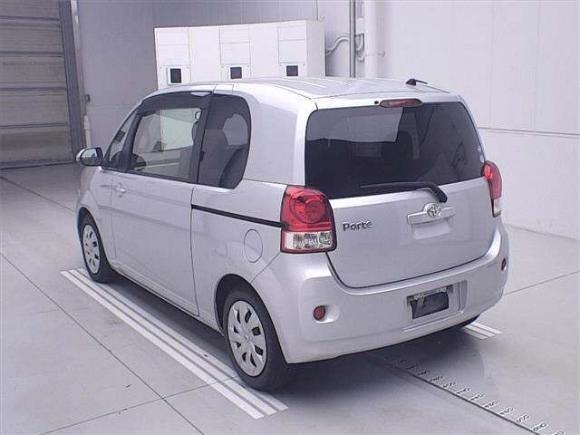 Toyota PORTE 2016 8172385-1