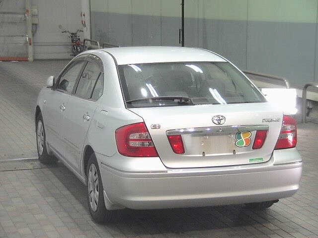 Toyota PREMIO 2005 8169360-1