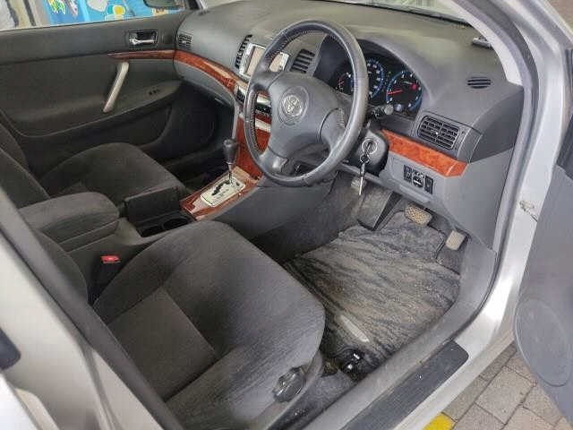 Toyota PREMIO 2005 8169360-3