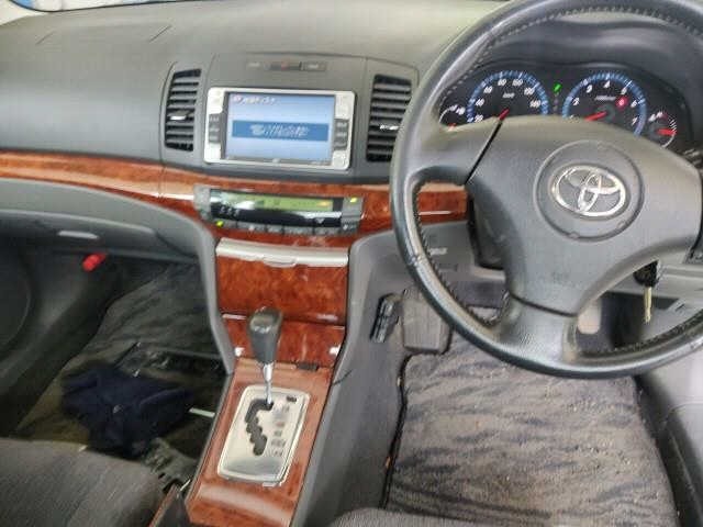 Toyota PREMIO 2005 8169360-6