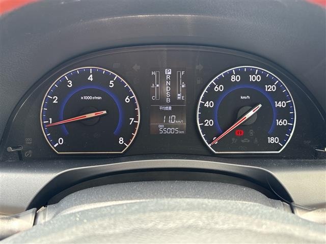 Toyota PREMIO 2013 8169368-2