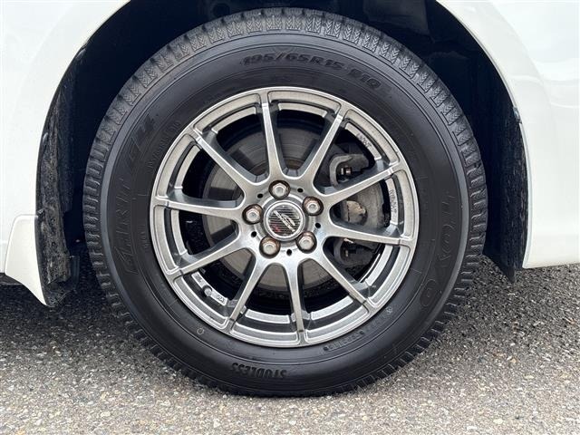 Toyota PREMIO 2013 8169368-20