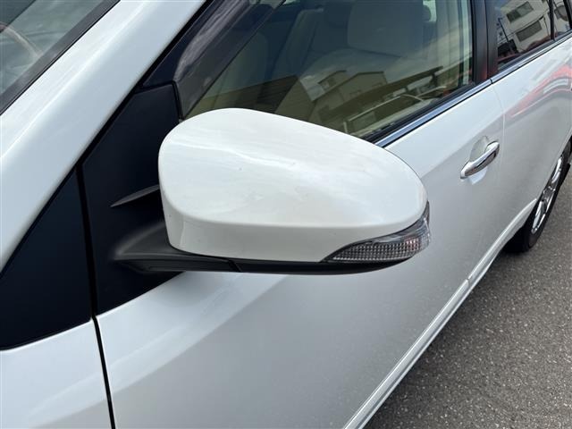 Toyota PREMIO 2013 8169368-9