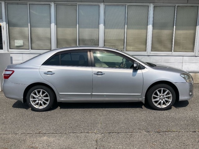 Toyota PREMIO 2014 8169372-3