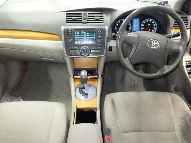 Toyota PREMIO 2007 8169424-3