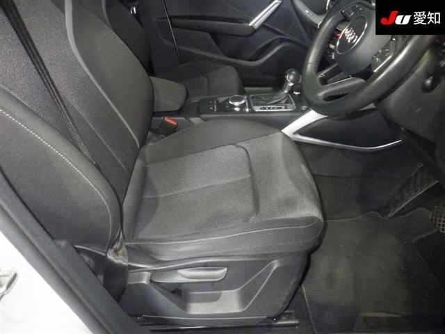 Audi Q2 2017 8165340-6