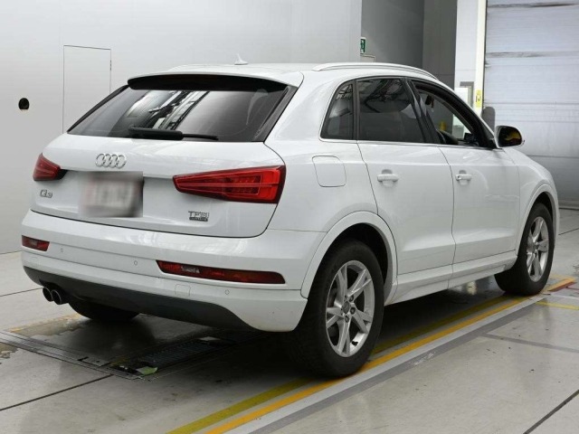 Audi Q3 2015 8165222-1