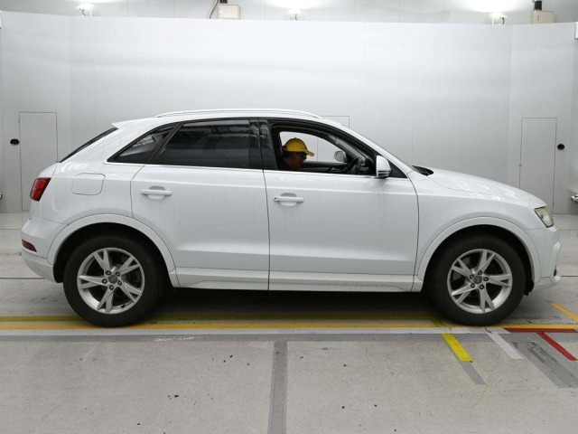 Audi Q3 2015 8165222-3