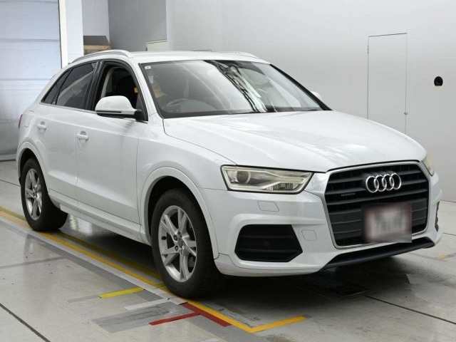 Audi Q3 2015 8165222-5