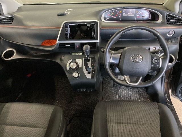 Toyota SIENTA 2019 8174801-3