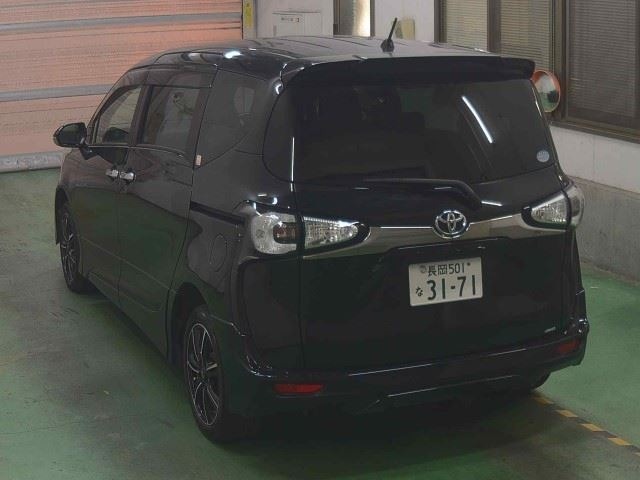 Toyota SIENTA 2016 8174809-1
